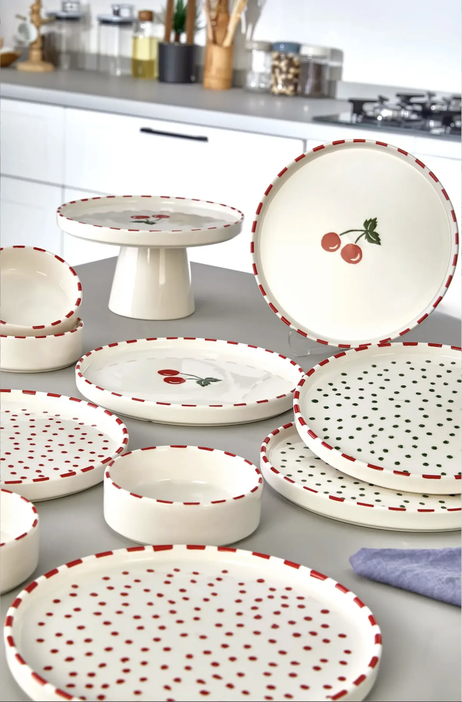 Kitchen Life 11 Parça 6 Kişilik Cherry Stackable Kahvaltı Takımı - Kirazlı Kahvaltılık Sunum Tabağı